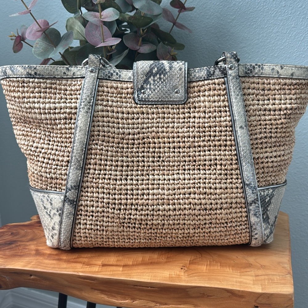 Coach Straw Tote - Picture 5 of 9